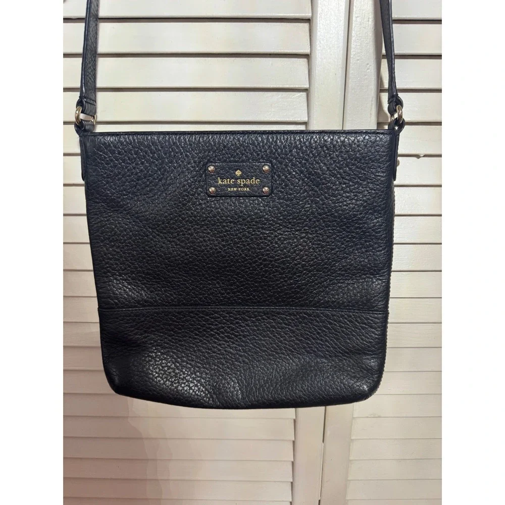Kate Spade NY Grove Court Cora Crossbody Bag‎ Black
